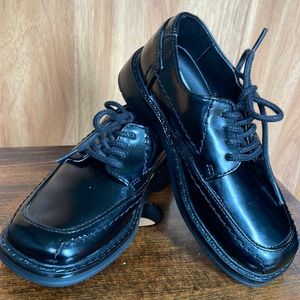 NWT SD Scott David Jr Henry black boys dress shoes, size 11